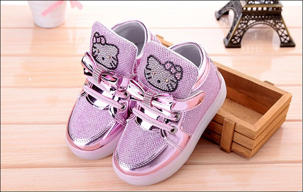 Hello Kitty LED Sneakers - Pink